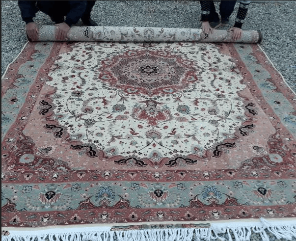 قالیشویی آب (مظهر پاکی) در نواب تهران